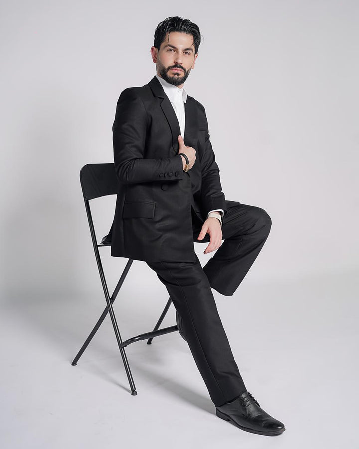 Men's formal black blazer with tailored fit - BYNB